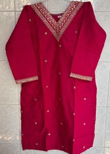 Beautiful Pink Kurta Set with Intricate Embroidery