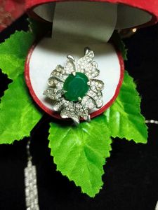 Vintage Necklace &amp; Ring Set