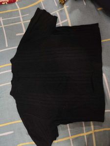 Stylish Black Ribbed Cropped Top
