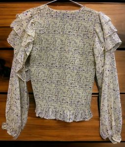 Modest Top