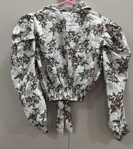 Floral Print Puff Sleeve Crop Top