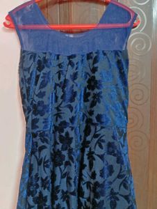 Stunning Navy Blue Embellished L size Gown