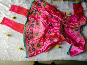 kids girl Pink Embroidered Kurta with Leggings