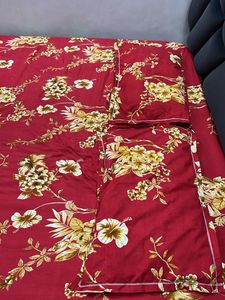 Vibrant Floral Red Bed set  with pillows cover