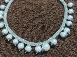 Elegant Pearl &amp; Silver Necklace