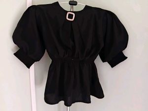 Brand New Chic Black Puff Sleeve Top