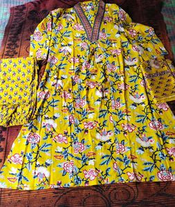 Beautiful Yellow Floral Kurta Set