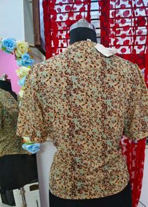 Chic Floral Print Short Sleeve Button-Up Top