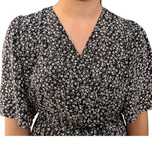 Chic Floral Print V-Neck Top