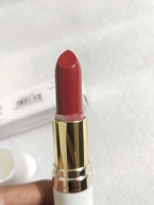 Myglamm Satin Matte Lipstick