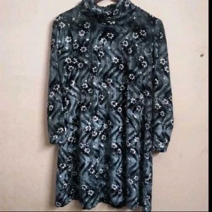 velvet Floral Print Turtleneck tunic top
