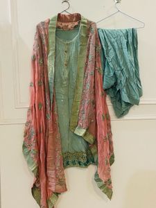 Elegant Pakistani Kurta Set with Dupatta