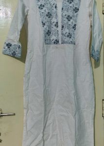 Elegant Embroidered White Kurta
