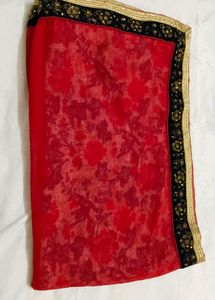 White &amp; Red Shaded Saree