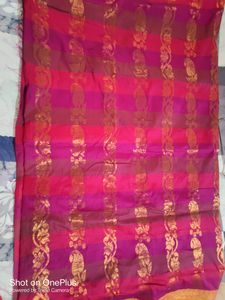 We Are Selling A Beautiful Banarsi Saree.