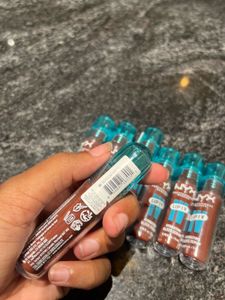 NYX Hydrating Gloss Serum Lot