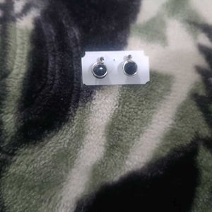 Elegant Stud Earrings - Simple &amp; Timeless
