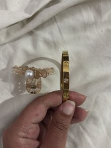Elegant Gold Bracelet & Hair Clip Set