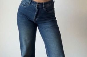 Women's Dark Wash Straight Leg Jeans