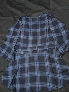 Blue Plaid Shorts top with Brooch XL