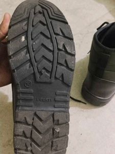 Liberty Safety Boots - Size 9