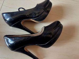 Shiny Black high  Heels
