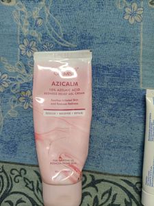 azelaic acid cream + other creams