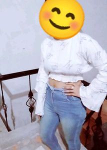 Chic Ruffled Sleeve Crop Top