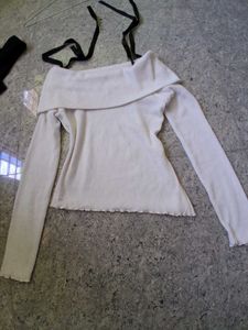Off-Shoulder Long Sleeve Top