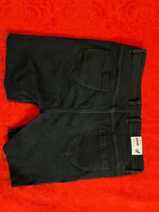 Black Shorts (jeans)