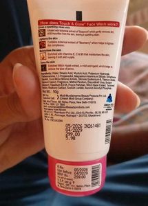 Revlon Touch &amp; Glow Face Wash