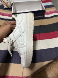 Triple White Sneaker