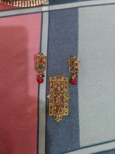 Exquisite Multi-Color Stone Pendant &amp; Earring Set