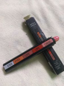5 In 1 Make Up Stick.