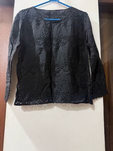 Chic Black Broderie Anglaise Top