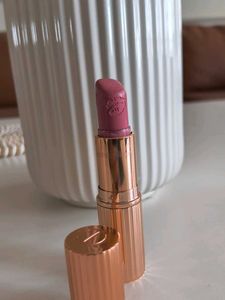 Charlotte Tilbury-Liv it up matt full size