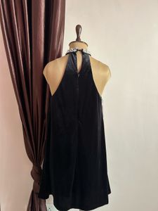 Elegant Black Velvet Mini Dress
