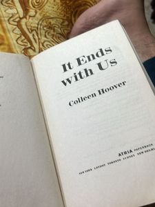 It Ends With Us By Collen Hoover