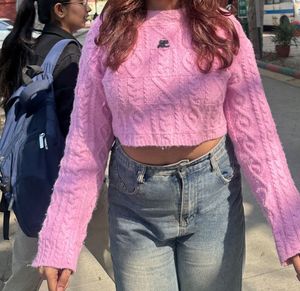 pink sweater