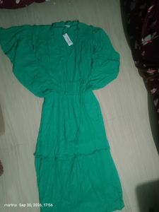 Emerald Green Flowy Midi Dress