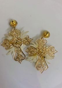 Elegant Floral Dangle Earrings