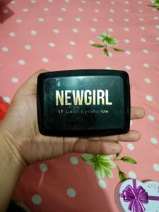 NEWGIRL 18 Color Eyeshadow Palette
