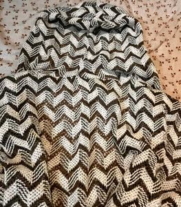 Geometric shrug