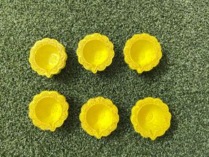 Set of 6 Decorative Diyas ( any colour)