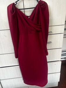 Elegant Burgundy Long Sleeve Dress