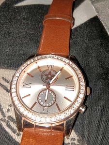 Fashion Watch with Crystal Bezel