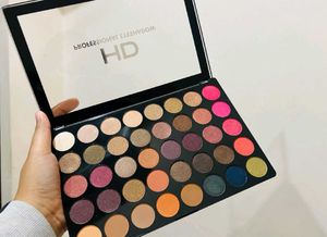 Swiss Beauty Hd Professional 40 Pigmented Colors E