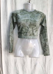 Green Camouflage Long Sleeve Cropped Top