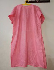 Chic Pink Embroidered Kurta 💕