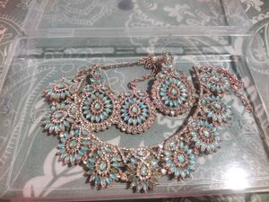 Stunning Blue Stone Jewellery Set